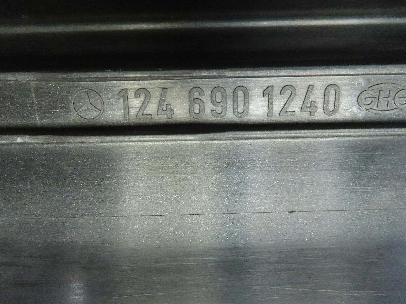 9505 Mercedes-Benz C124 300CE Coupe Side Skirt Right Side 1246901240