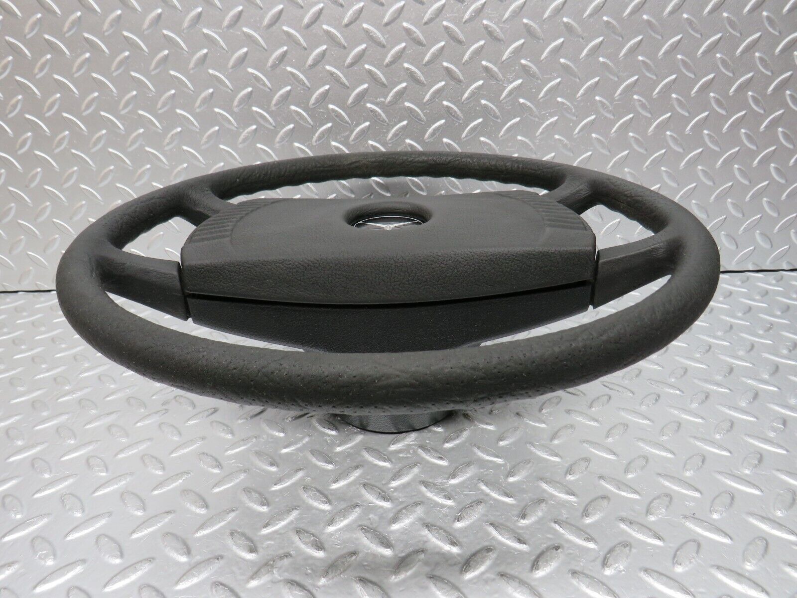 30971 Mercedes-Benz W123 200D Steering Wheel 1164640017