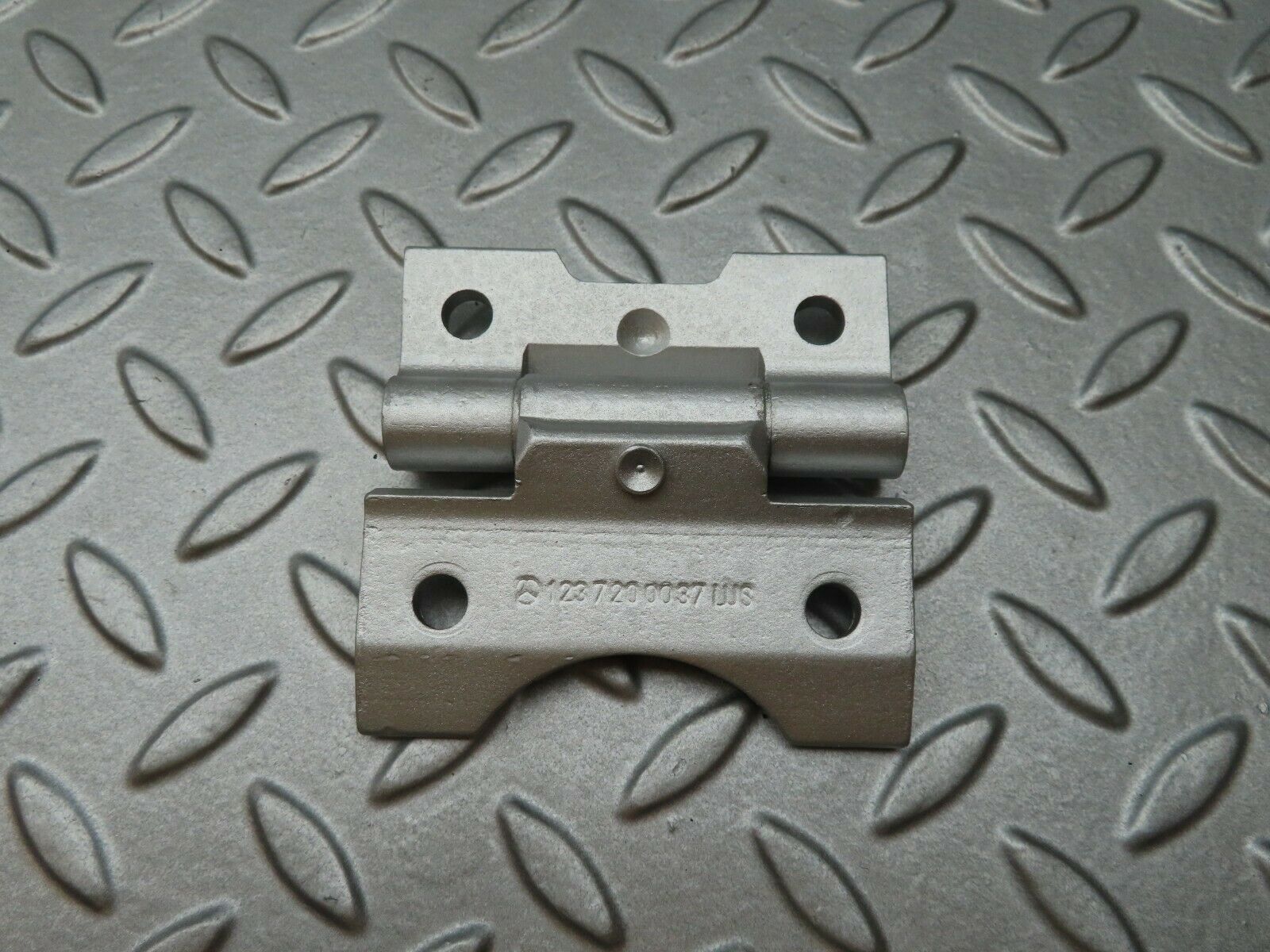 4495 Mercedes-Benz W123 230E Door Hinge 1237200037