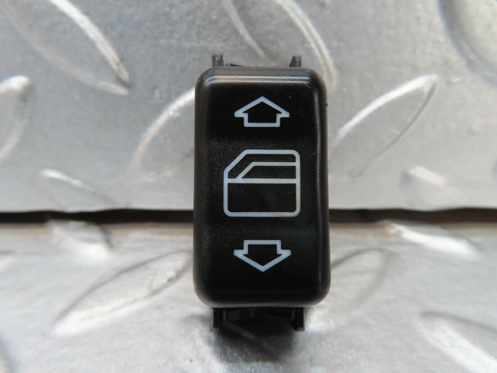 16388 Mercedes-Benz W124 260E Front Left Electric Window Switch 1248208910