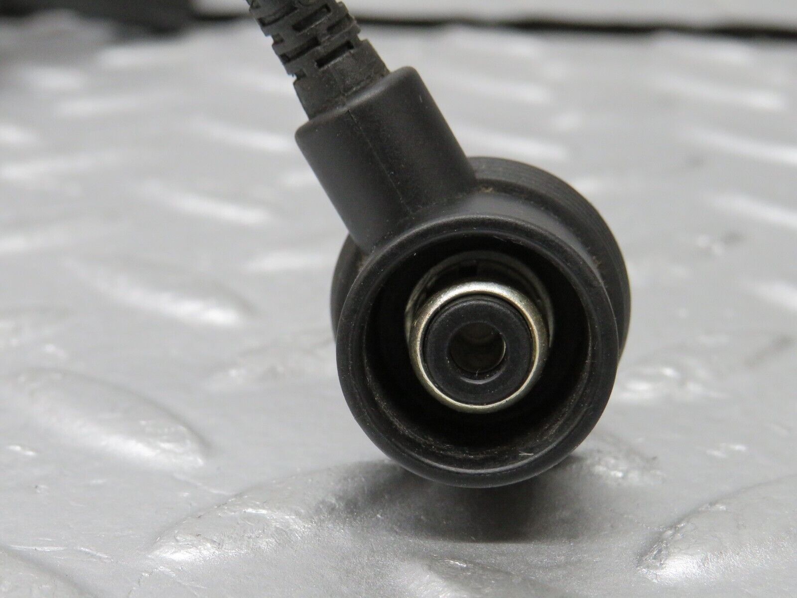 38097 Mercedes-Benz A124 320E Crankshaft Position Sensor 0021534328 0155452828