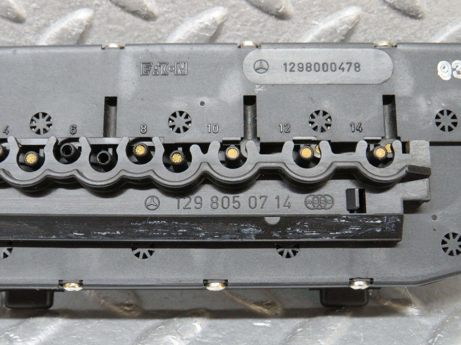 39505 Mercedes-Benz R129 320SL Coupe Heater Module Valve 1298000478