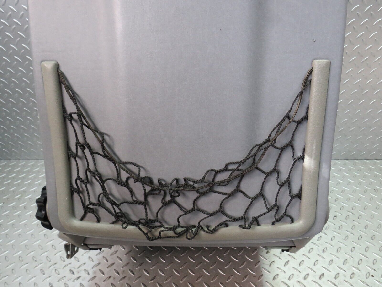 33706 Mercedes-Benz W201 190E 2.0L Front Right Driver Seat