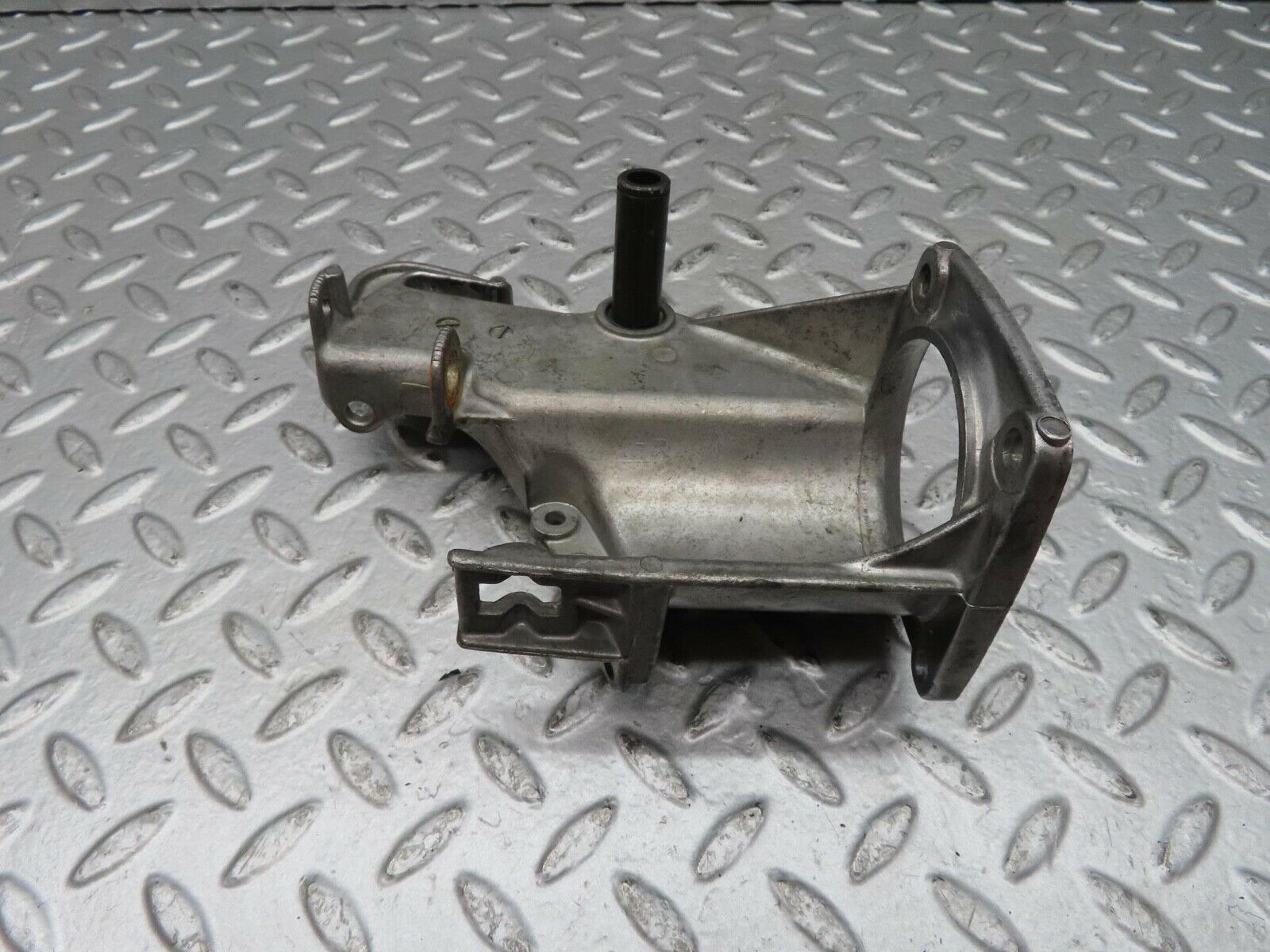 7018 Mercedes-Benz W123 230E Brake Pedal Bracket 1232900219