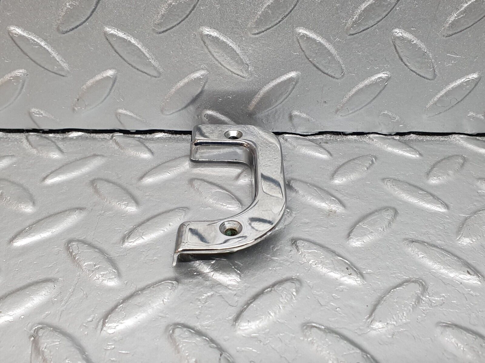 40896 Mercedes-Benz W126 300SE Interior Chrome Door Latch Trim Right 1237230224