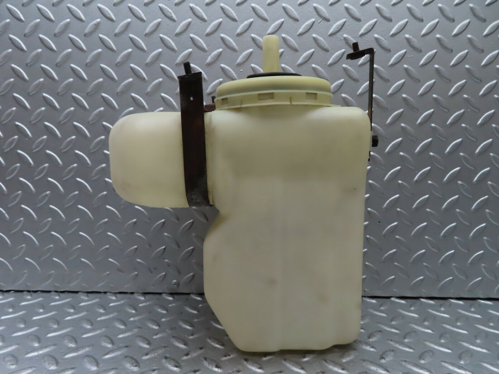 19648 Mercedes-Benz C140 CL420 Coupe Washer Fluid Reservoir Tank 1408600260