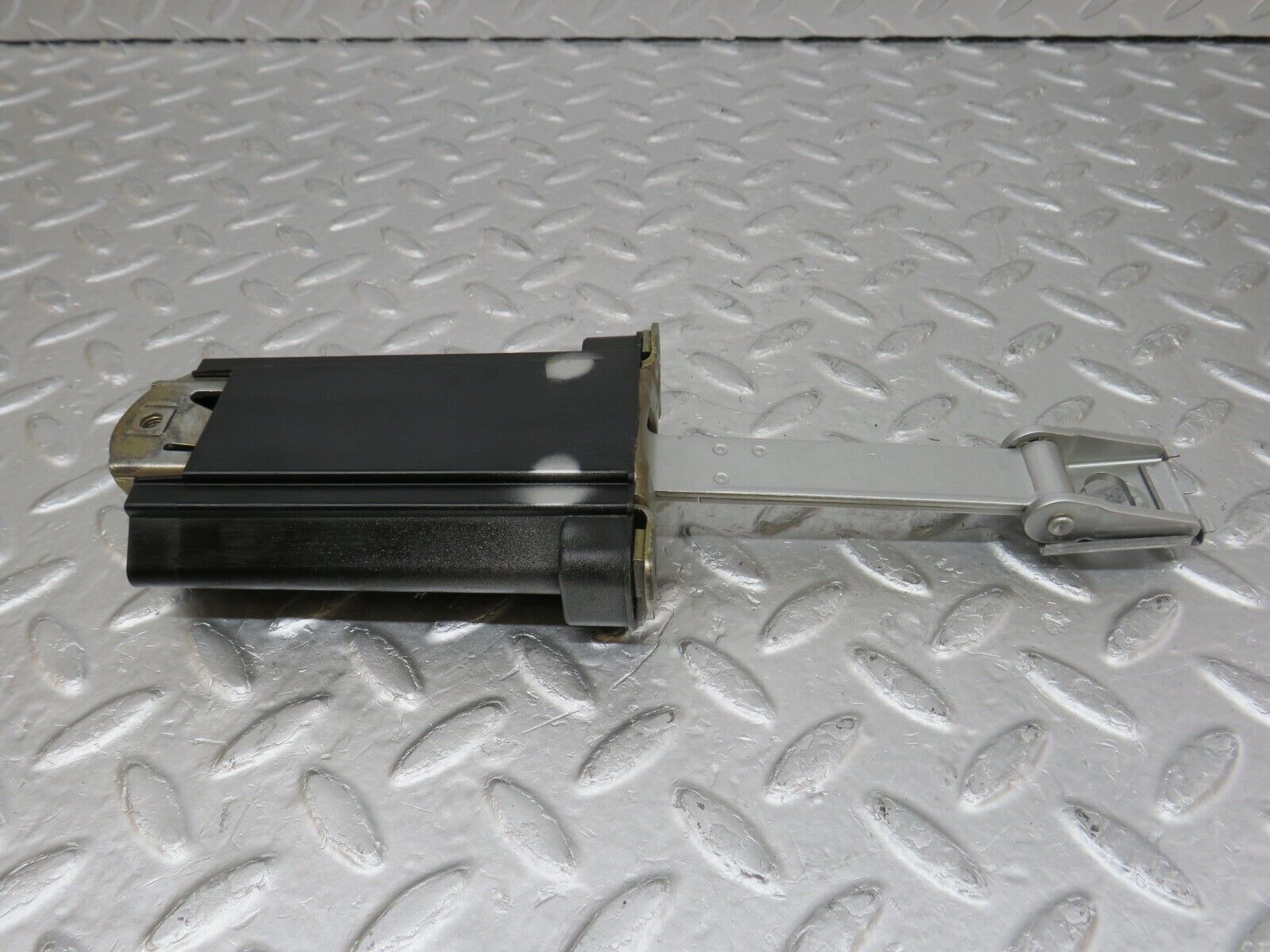 34690 Mercedes-Benz W210 320E Door Safety Check Strap