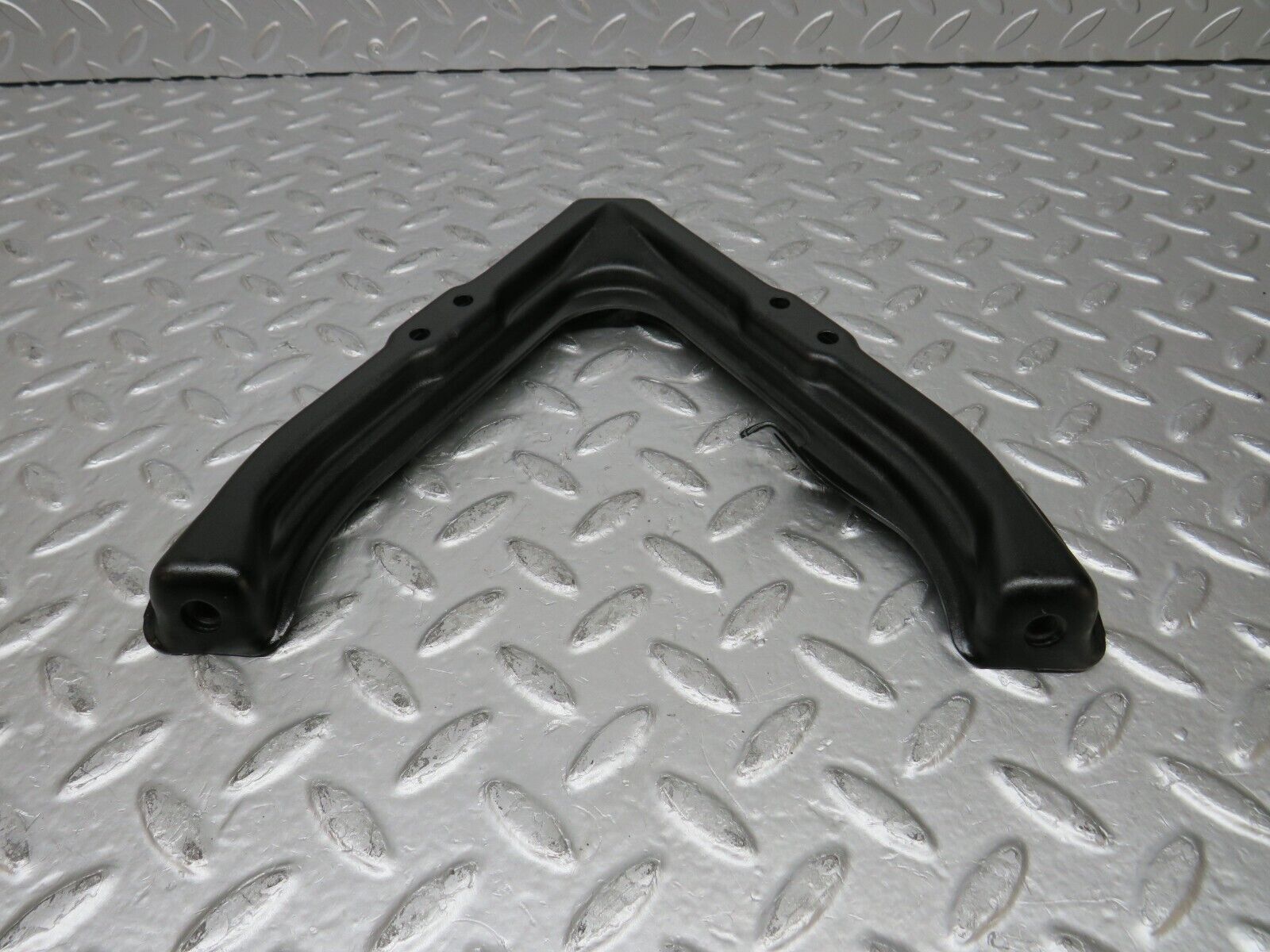 30543 Mercedes-Benz W124 230E Air Intake Manifold Bracket