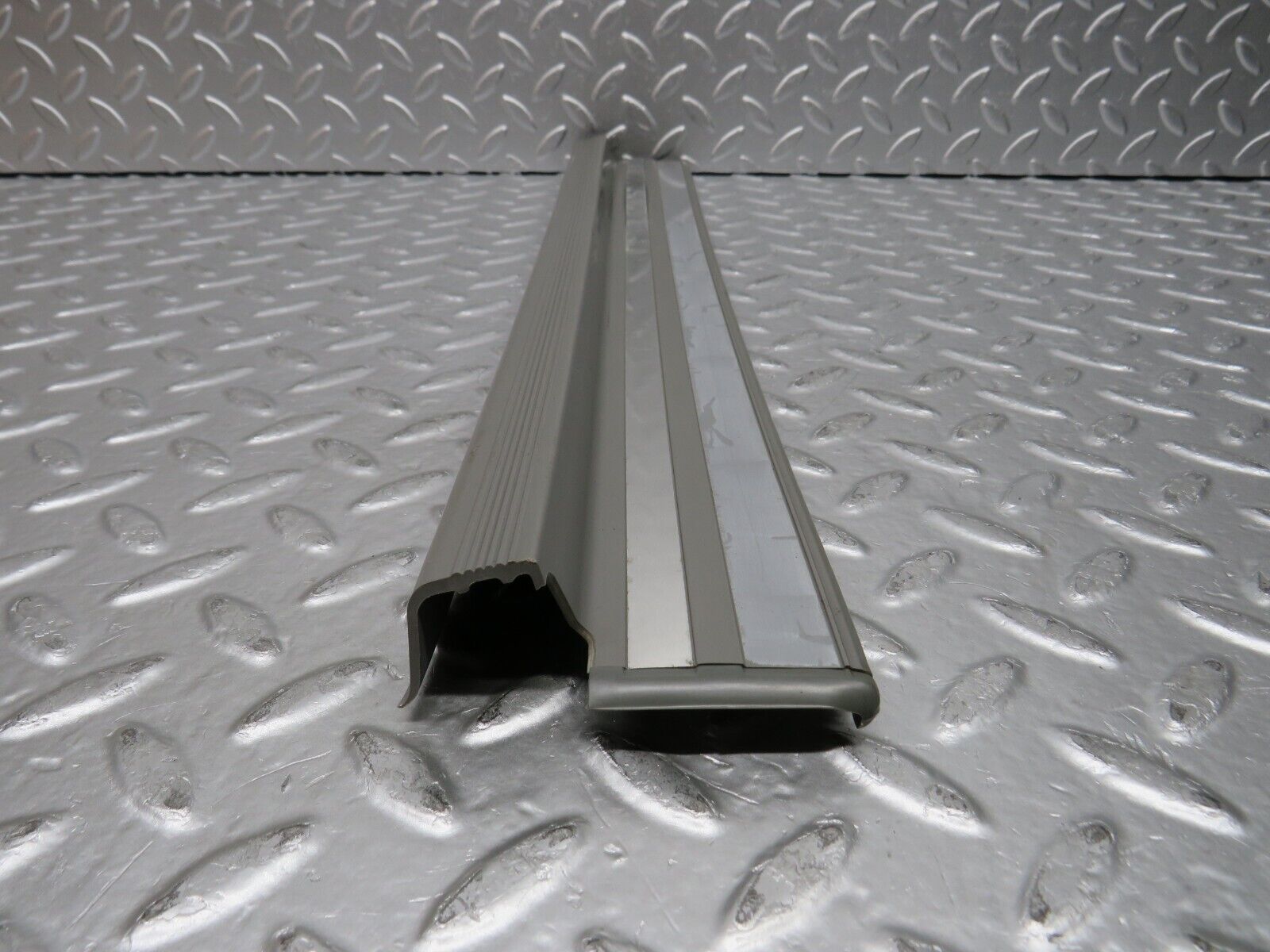 30446 Mercedes-Benz W124 230E Rear Left Door Sill Trim