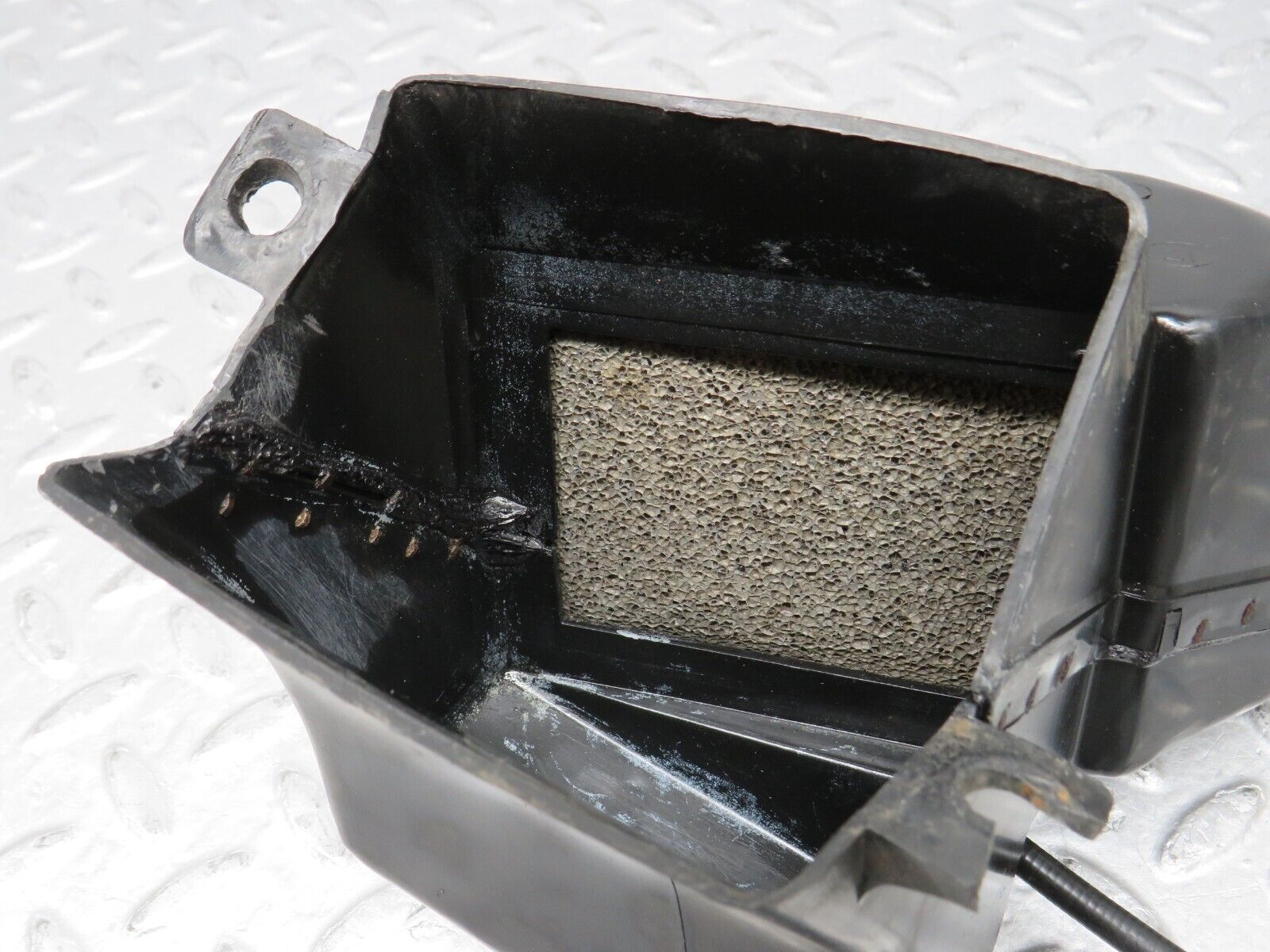 35913 Mercedes-Benz W108 Air Vent Control Left Side 1088301145