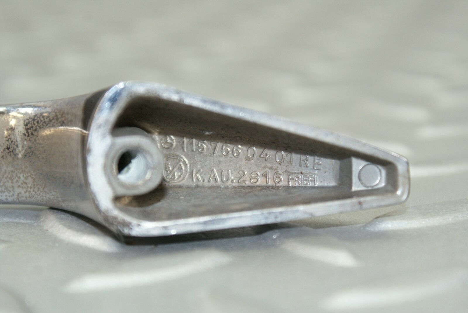 3105 Mercedes-Benz W115 220D Door Handle Rear Right 1157660401