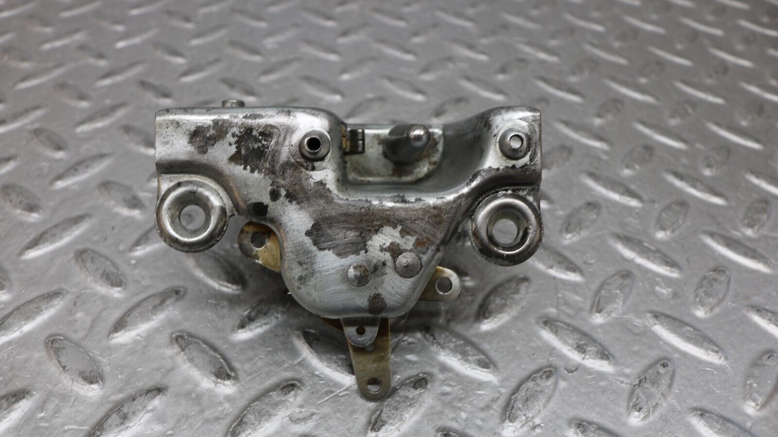 37269 Mercedes-Benz W109 300SEL Rear Left Door Lock Mechanism