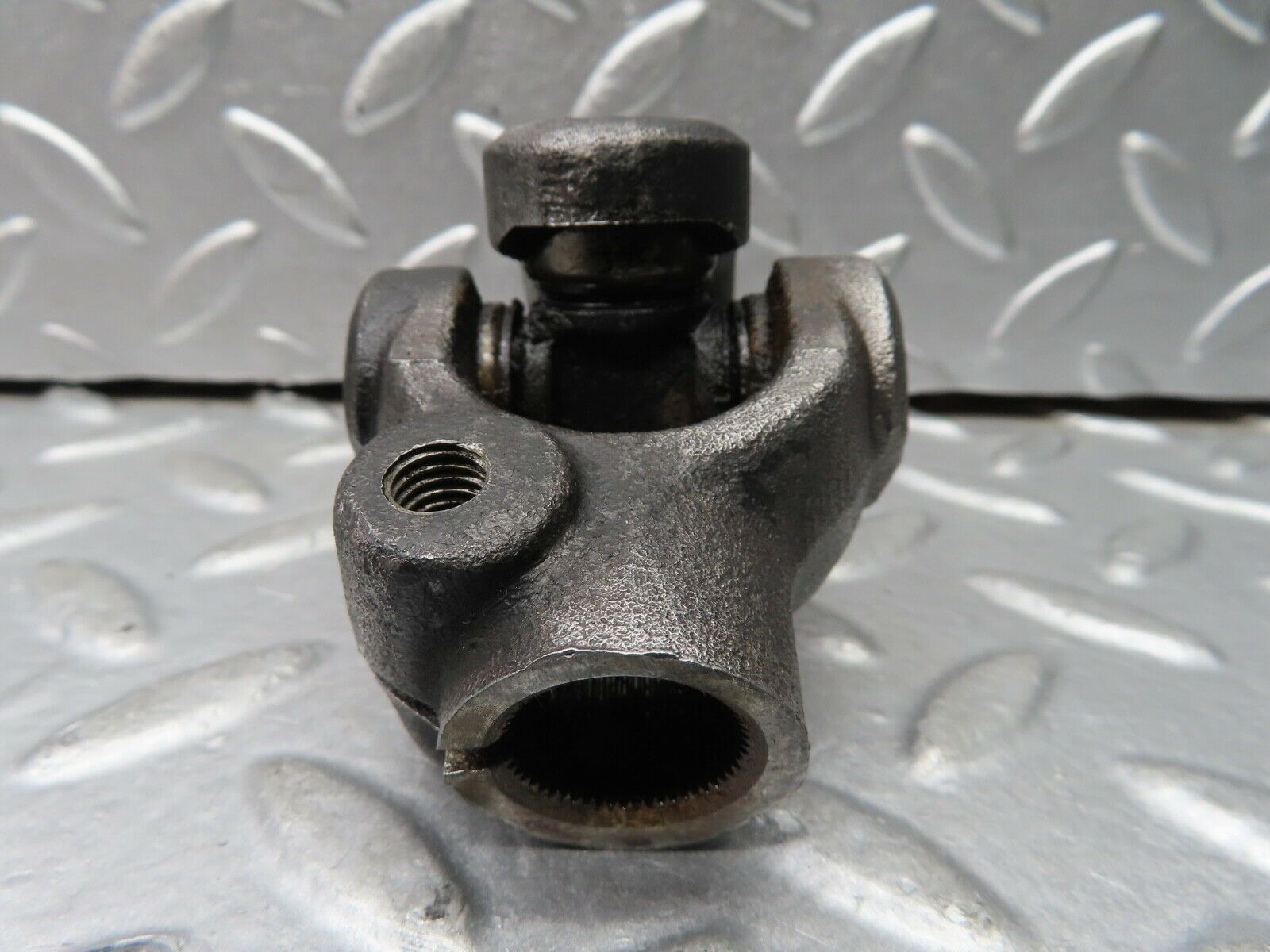 20933 Mercedes-Benz W114 250CE Coupe Steering Column Joint