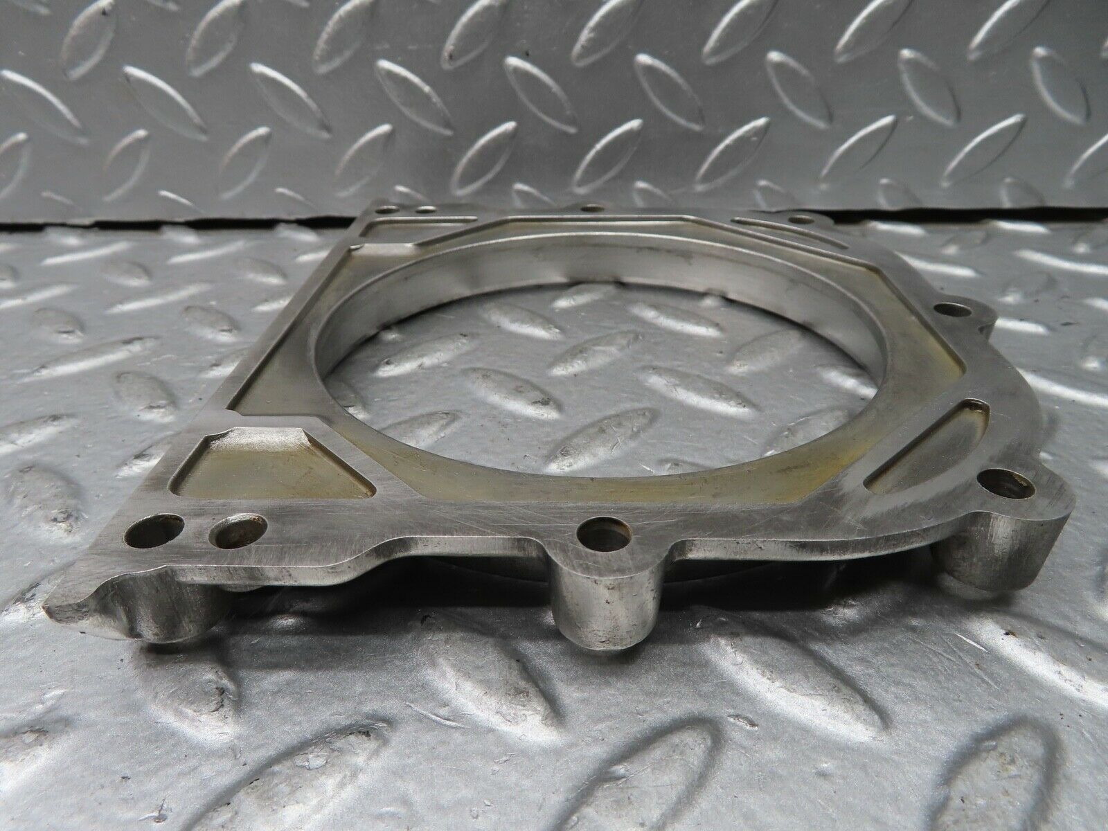 21294 Mercedes-Benz W123 230E Crankshaft Rear Sealing Cover 1020110108