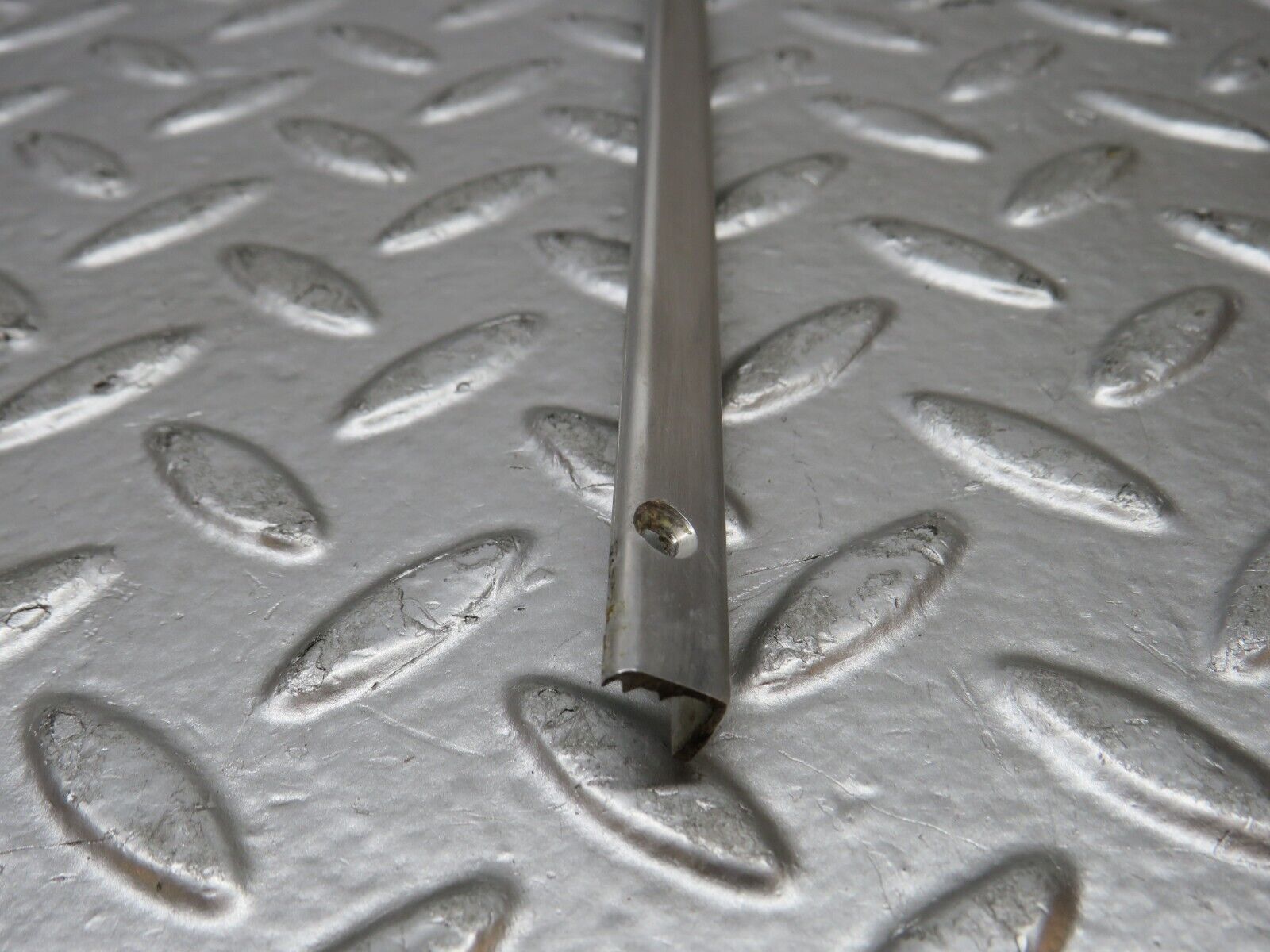 31831 Mercedes-Benz W201 190LE 1.8L Sunroof Chrome Trim