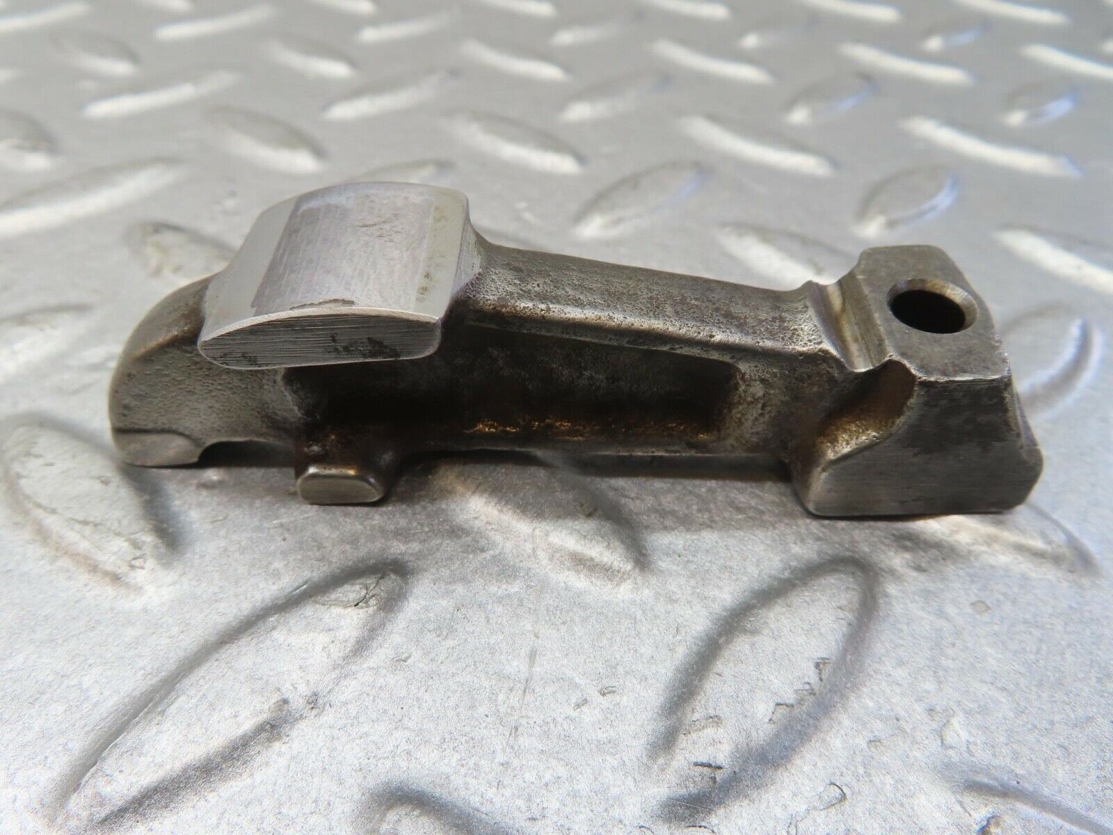 13378 Mercedes-Benz W111 230S Valve Rocker Arm With Retaining Spring