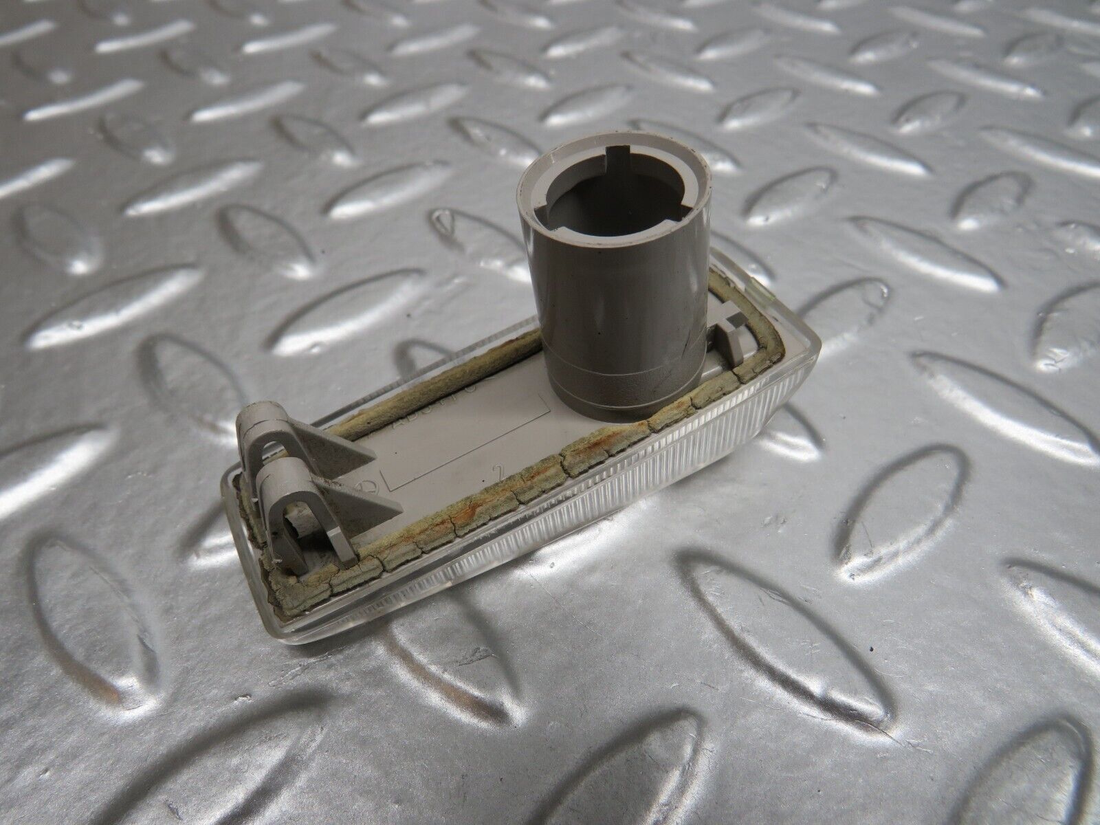 24689 Mercedes-Benz W140 S320 Wing Indicator Slider