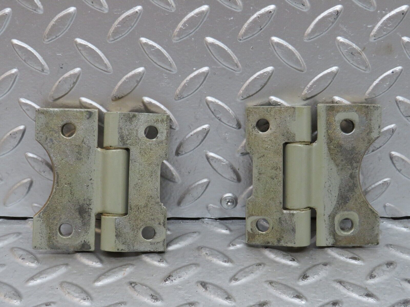 28361 Mercedes-Benz S123 240D Wagon Door Hinge Pair 1237200037