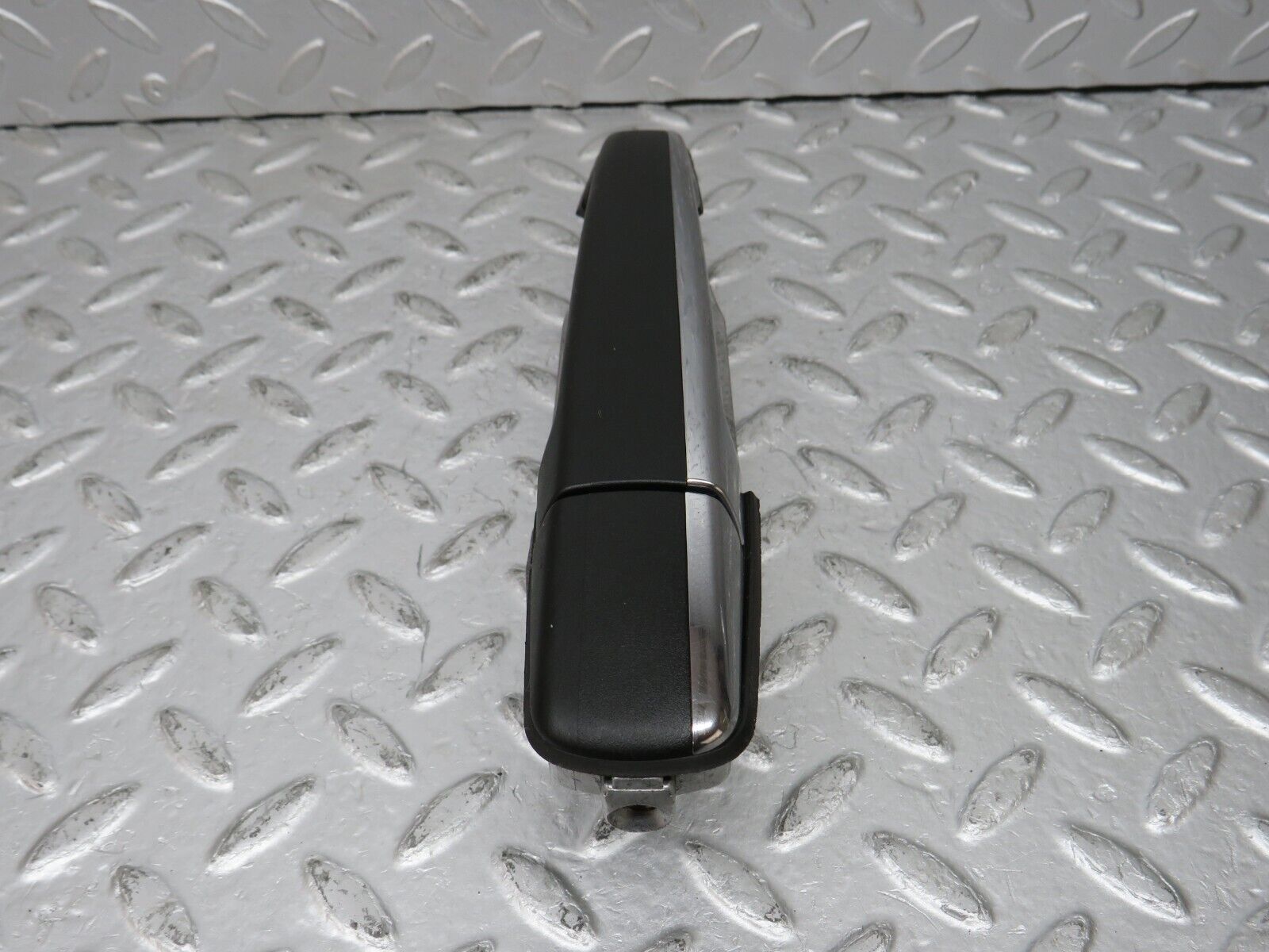 33421 Mercedes-Benz W202 C180 Rear Left Exterior Door Handle