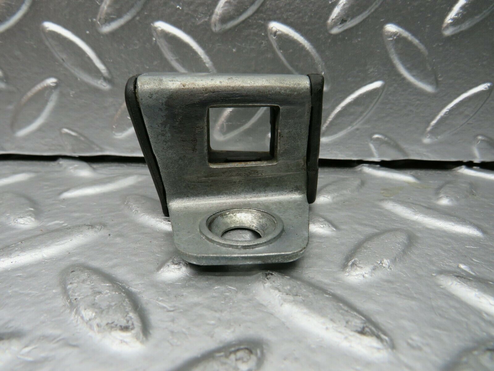 22616 Mercedes-Benz C124 E220 Coupe Door Lock Latch