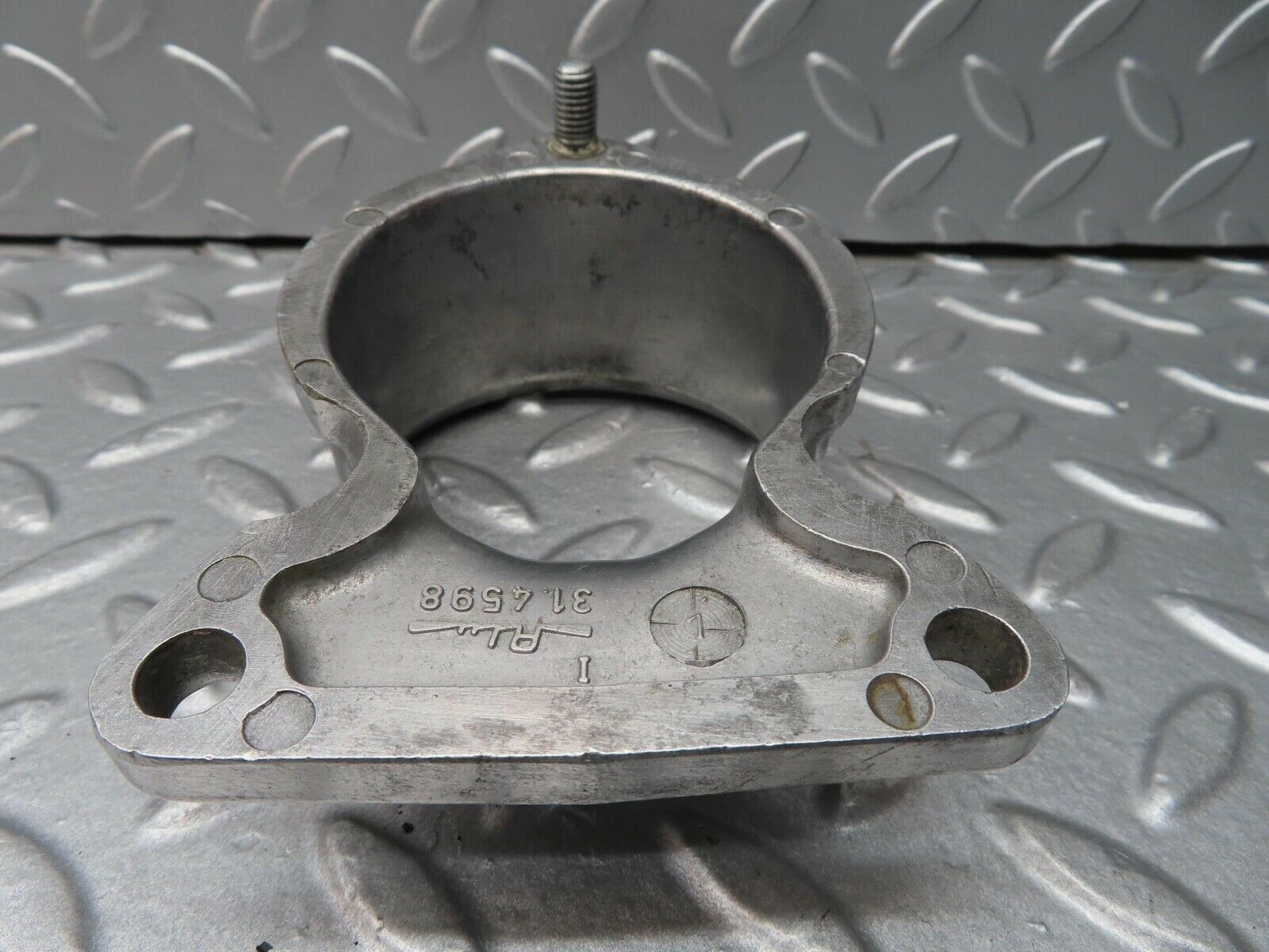 12367 Mercedes-Benz W108 280SE 3.5 Brake Booster Bracket