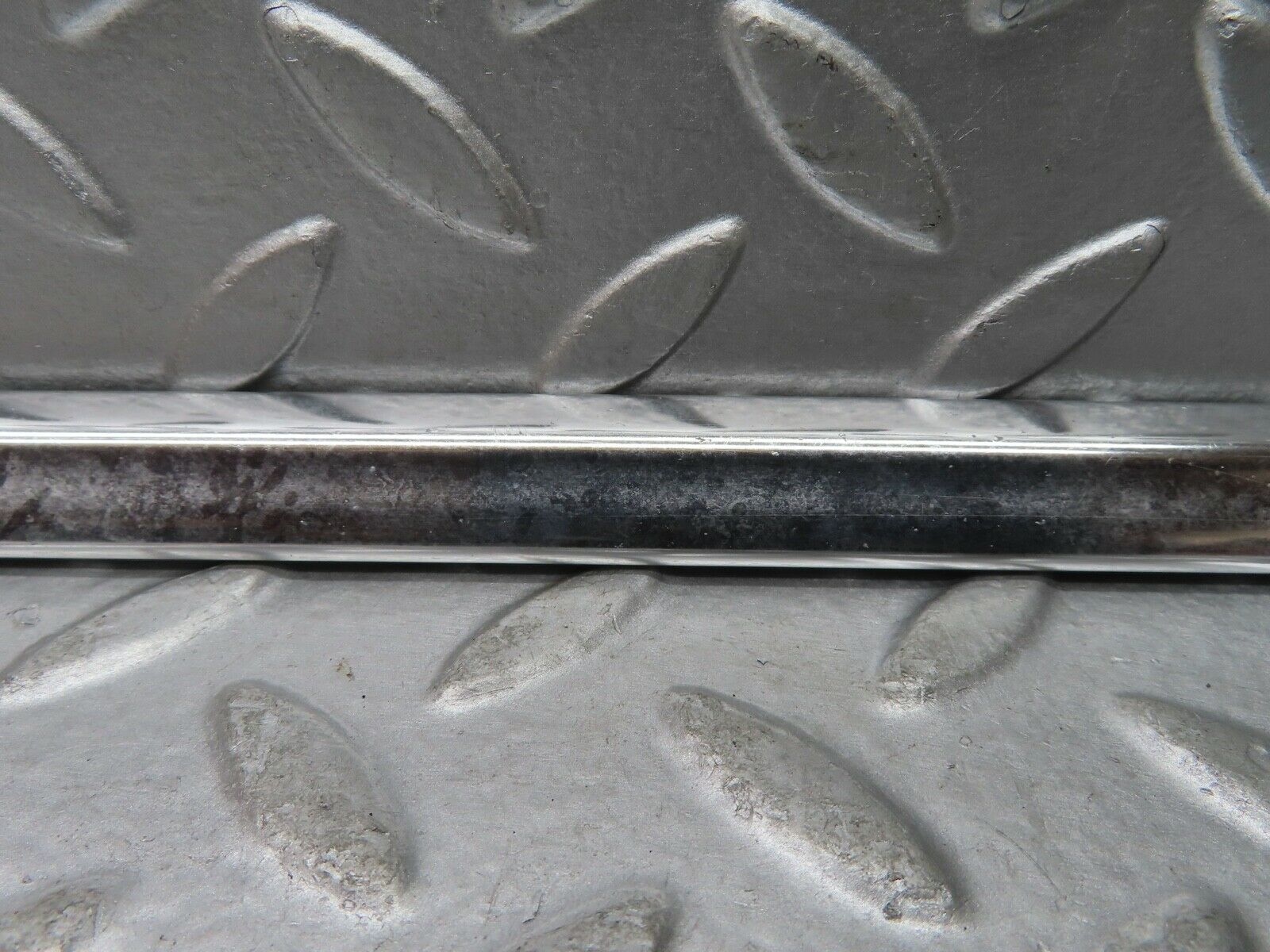 21038 Mercedes-Benz W123 230E Front Right Door Chrome Moulding Trim