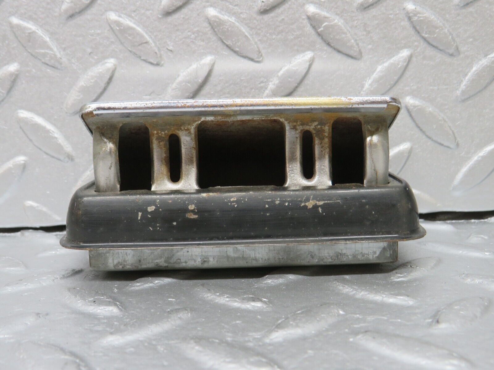 40302 Mercedes-Benz W110 230 Rear Door Ashtray