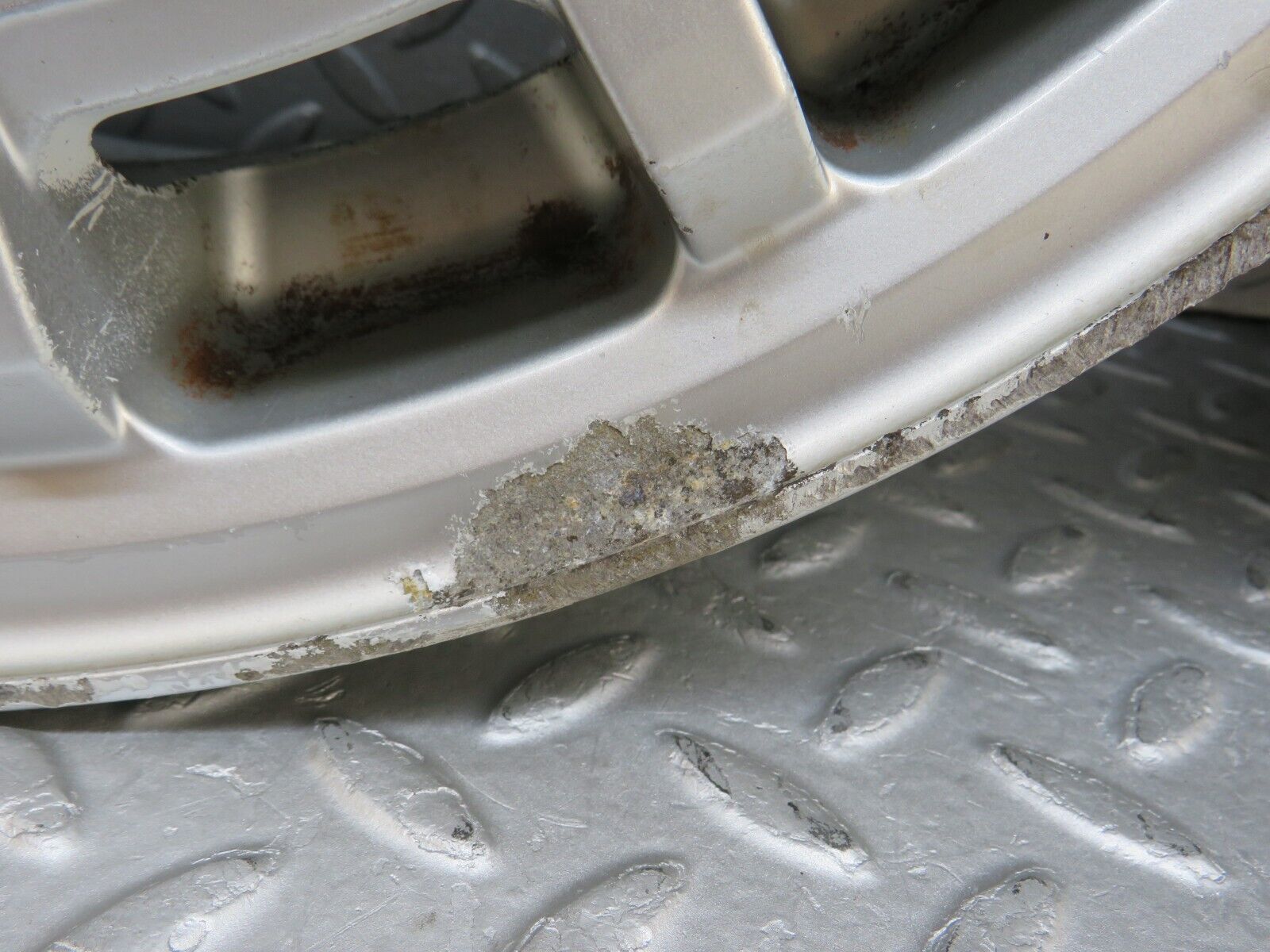 36922 Mercedes-Benz Alloy Wheel Set 6.5Jx15 H2 ET48 1244010802