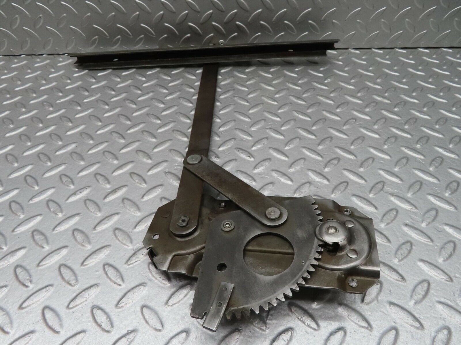 12856 Mercedes-Benz W111 220SE Front Right Manual Window Regulator