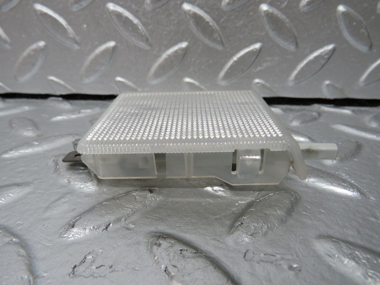 34050 Mercedes-Benz W124 260E Glove Box Light 1248200001