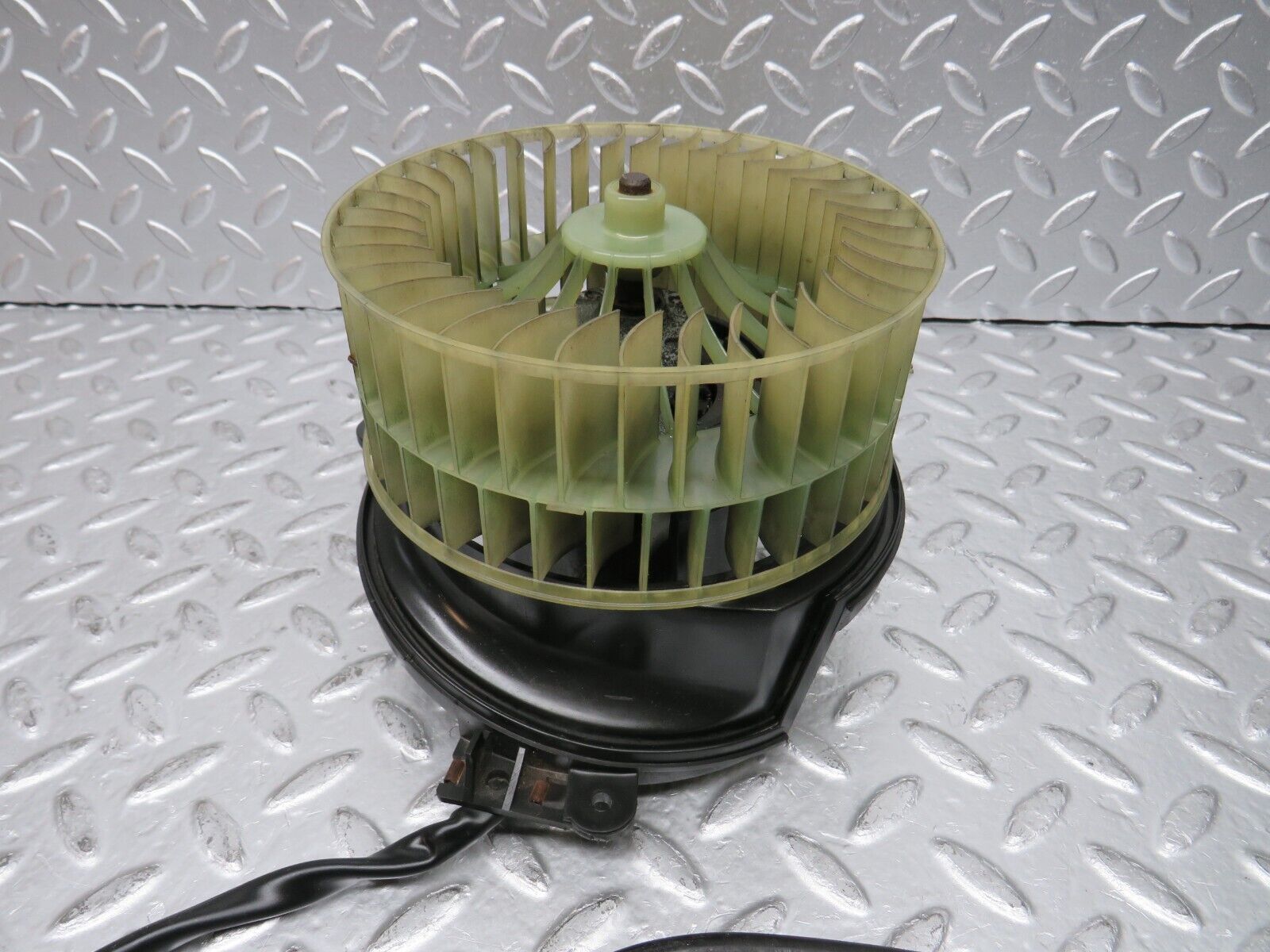 29516 Mercedes-Benz W124 230E Heater Blower Motor
