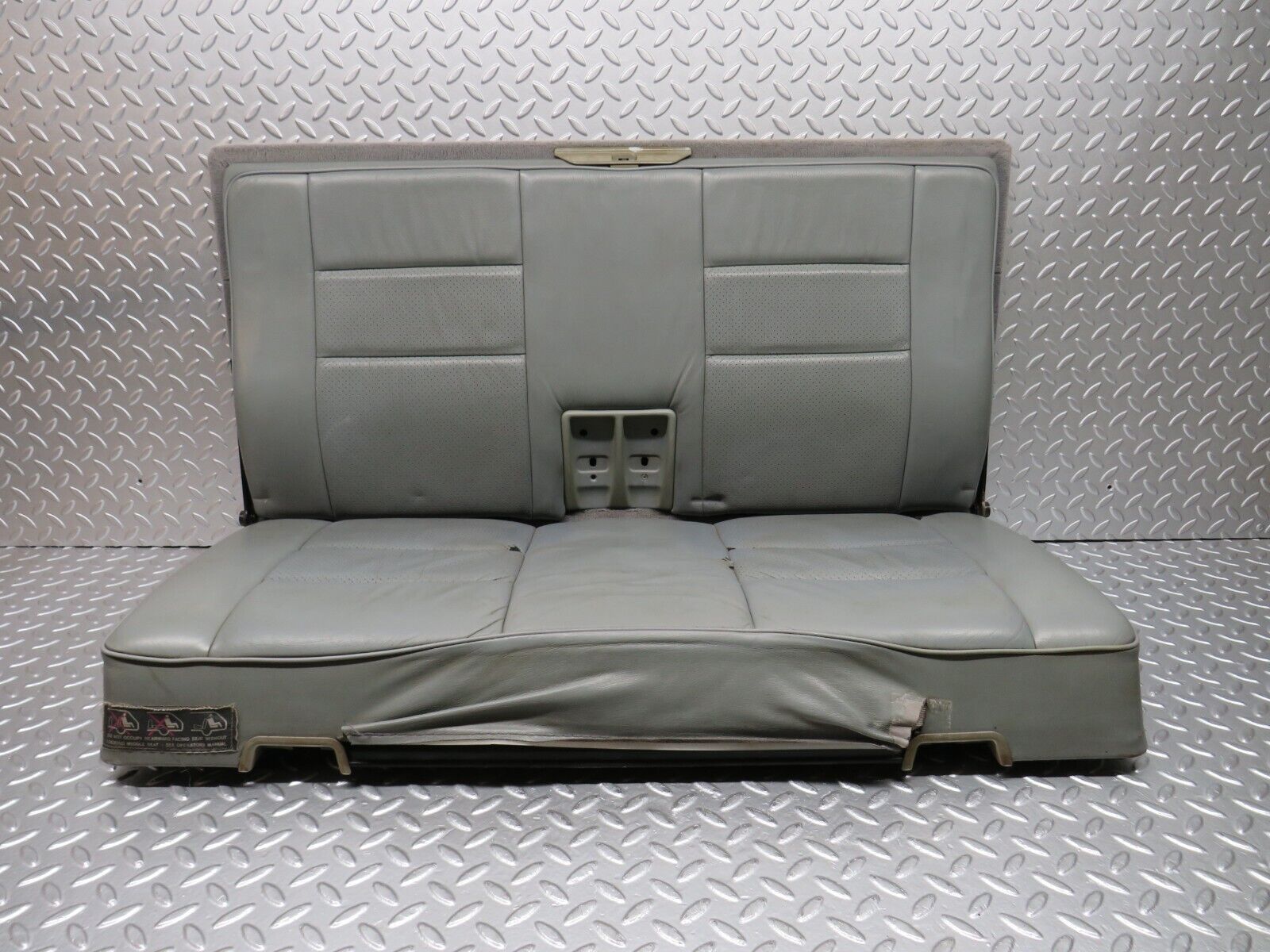 31500 Mercedes-Benz S124 220TE Wagon Third Seat Bench 1249300194