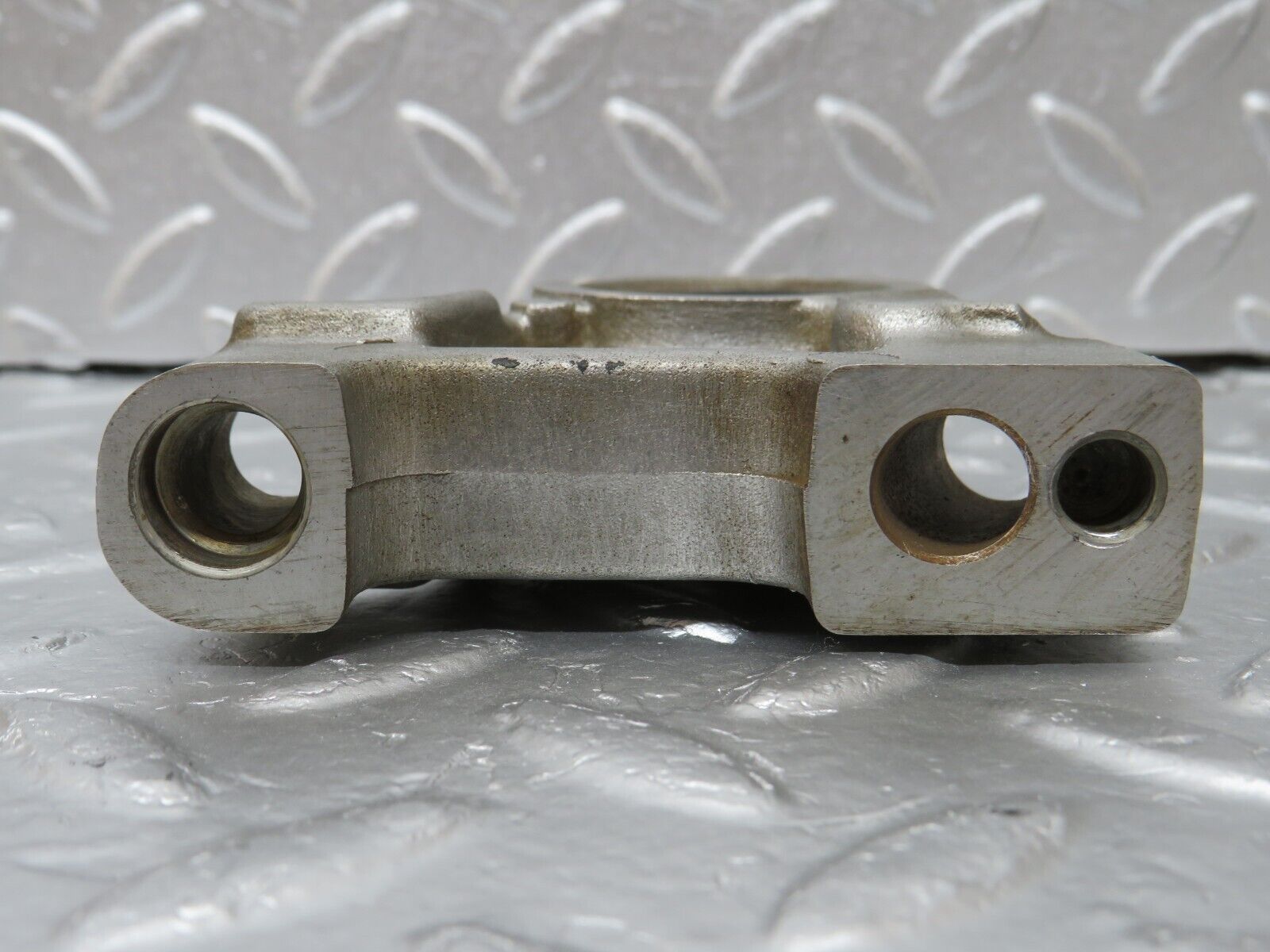 34621 Mercedes-Benz C126 380SEC Coupe Camshaft Tower Bearing 1160513610