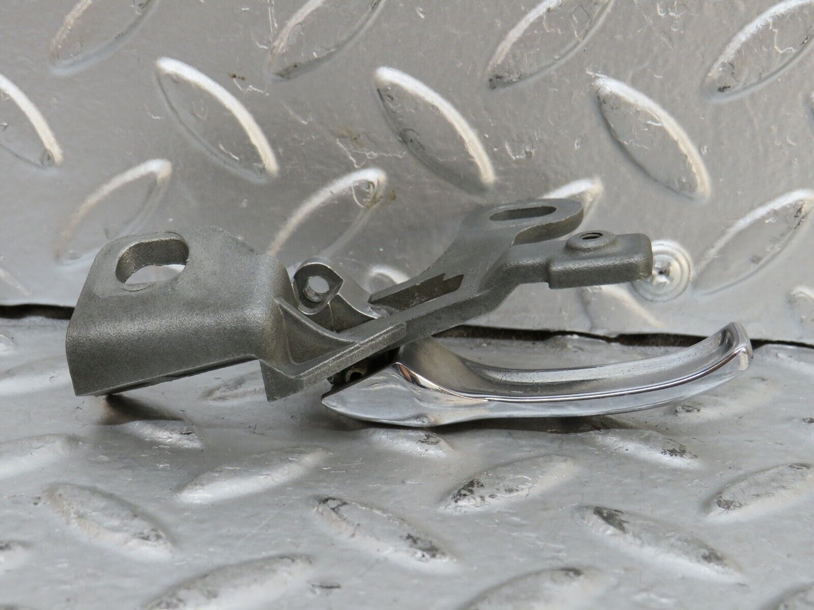 28285 Mercedes-Benz S123 240D Wagon Left Interior Door Handle 1237600161