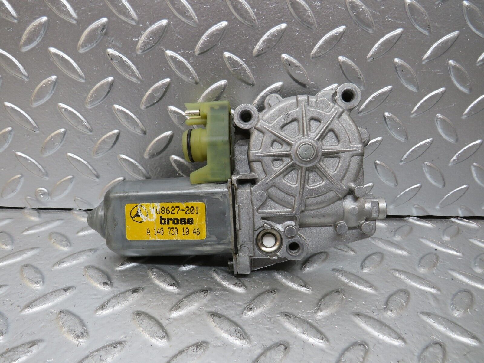 24745 Mercedes-Benz W140 S320 Rear Right Window Regulator Motor 1407301046