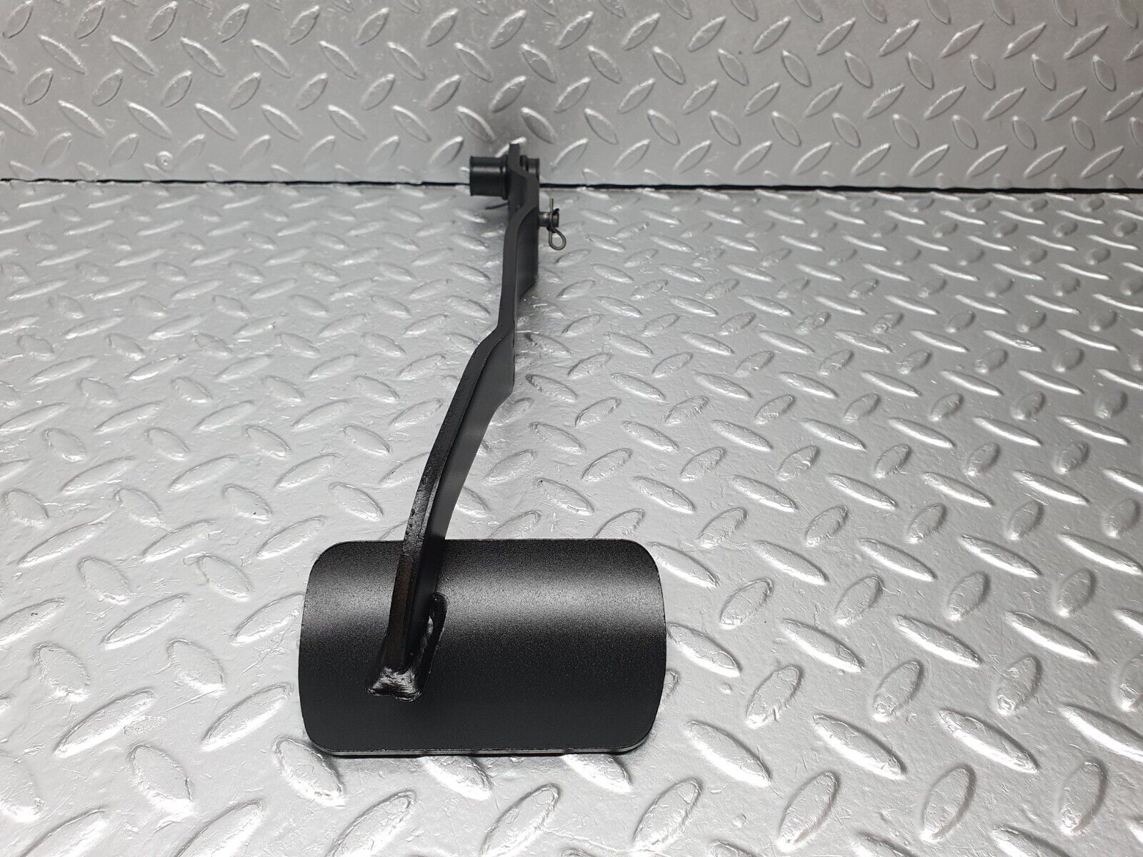 40834 Mercedes-Benz W123 300D Brake Pedal