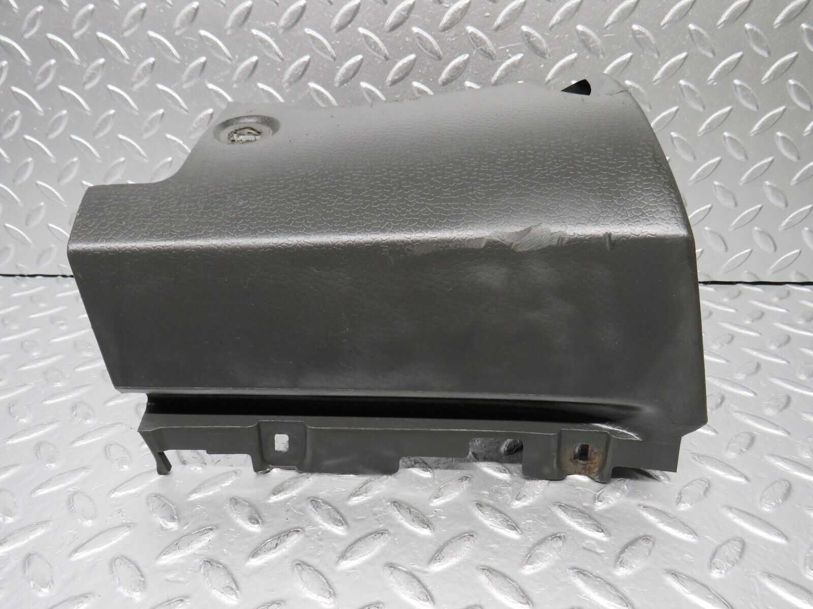 30760 Mercedes-Benz W201 190E 2.0L Front Left Sill Cover 2018840331