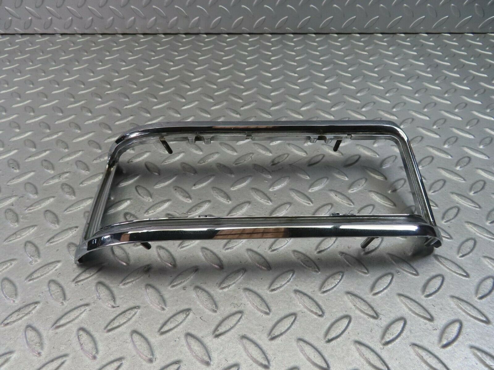 8509 Mercedes-Benz W115 Tail Light Chrome Frame Right 1158260259