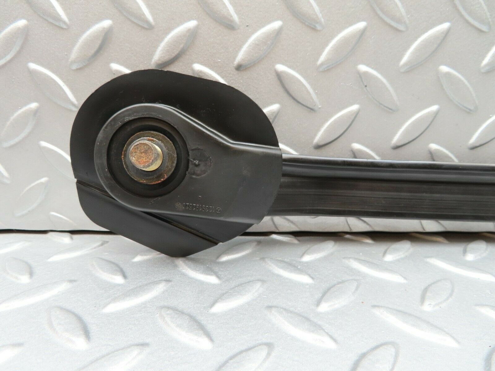 3784 Mercedes-Benz S123 200T Wagon Left Seat Belt Runner With Cover 1239192520