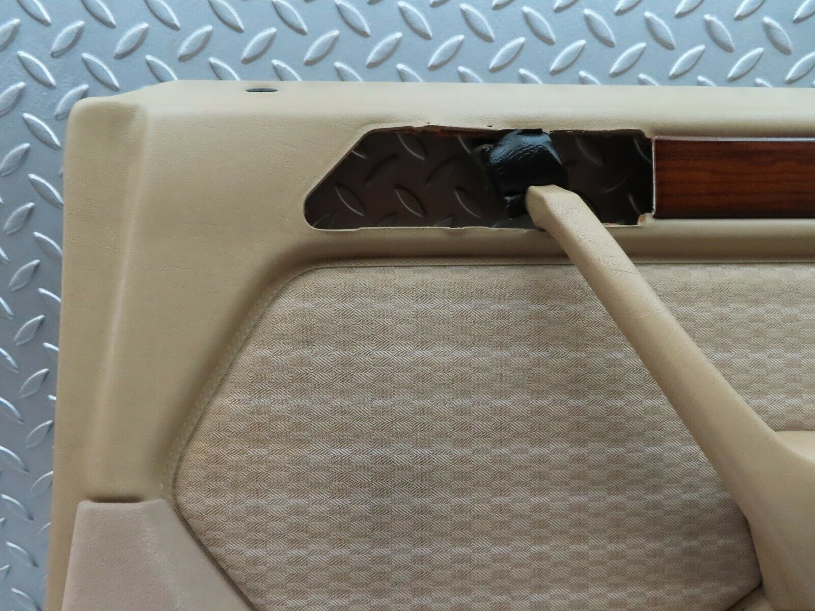 5265 Mercedes-Benz W124 230E Rear Right Door Card Beige 1247371070