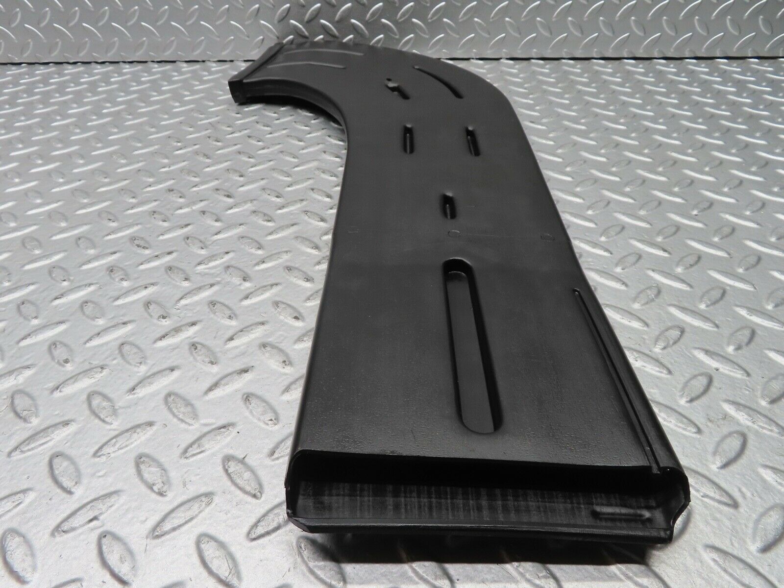 21505 Mercedes-Benz W126 300SE Air Duct Heater Ventilation Left 1268314746