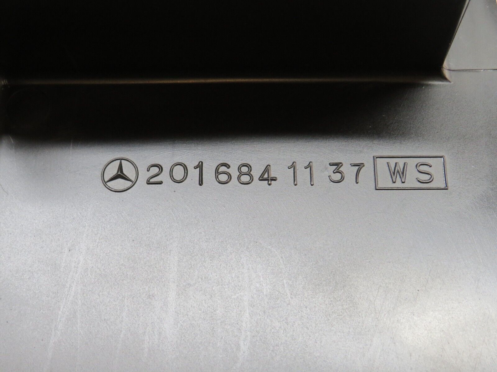 36453 Mercedes-Benz W201 190E 2.0L Front Left Floor Cable Channel Cover 2016841137