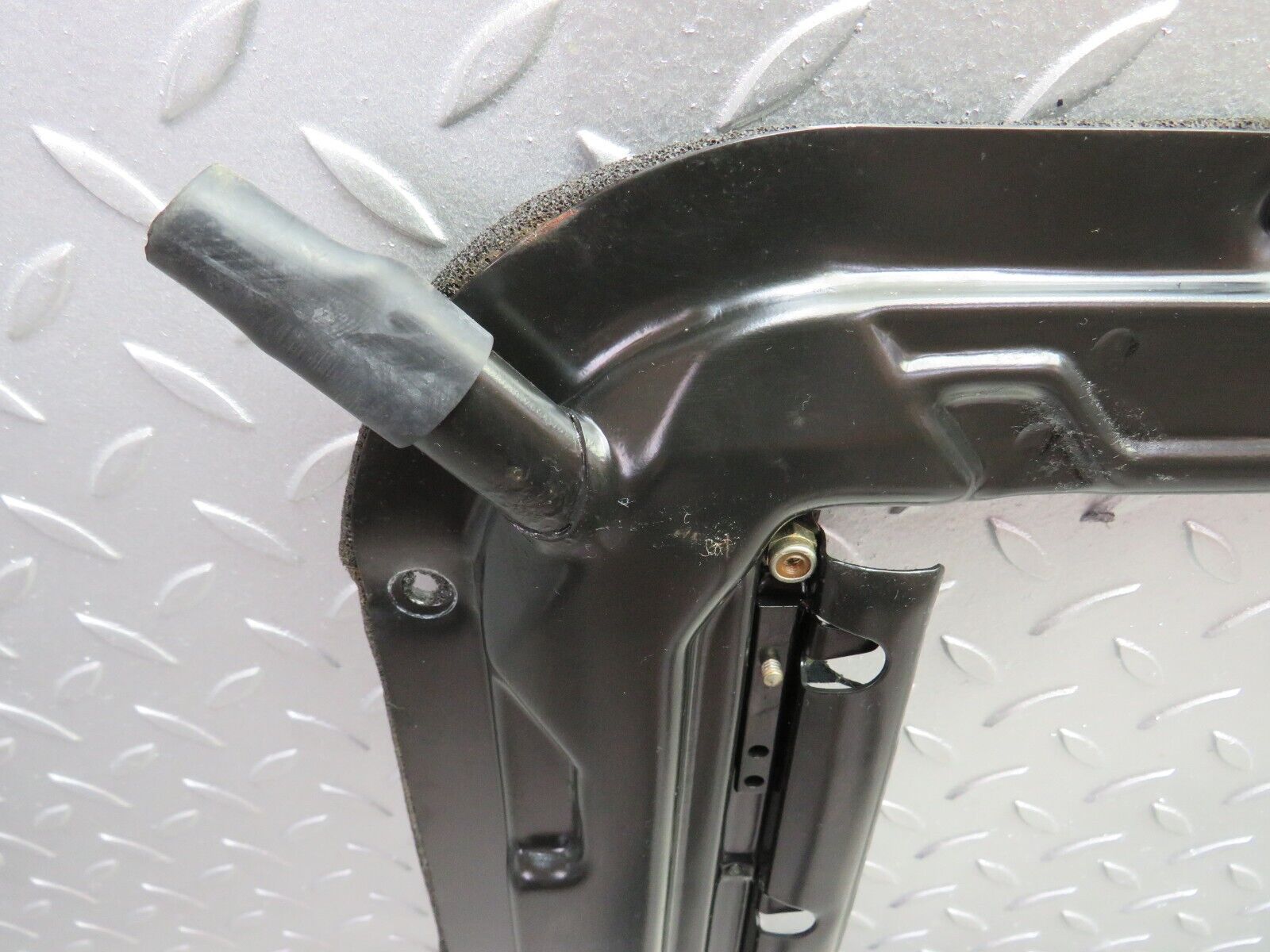 26622 Mercedes-Benz C124 220CE Coupe Power Sunroof Frame