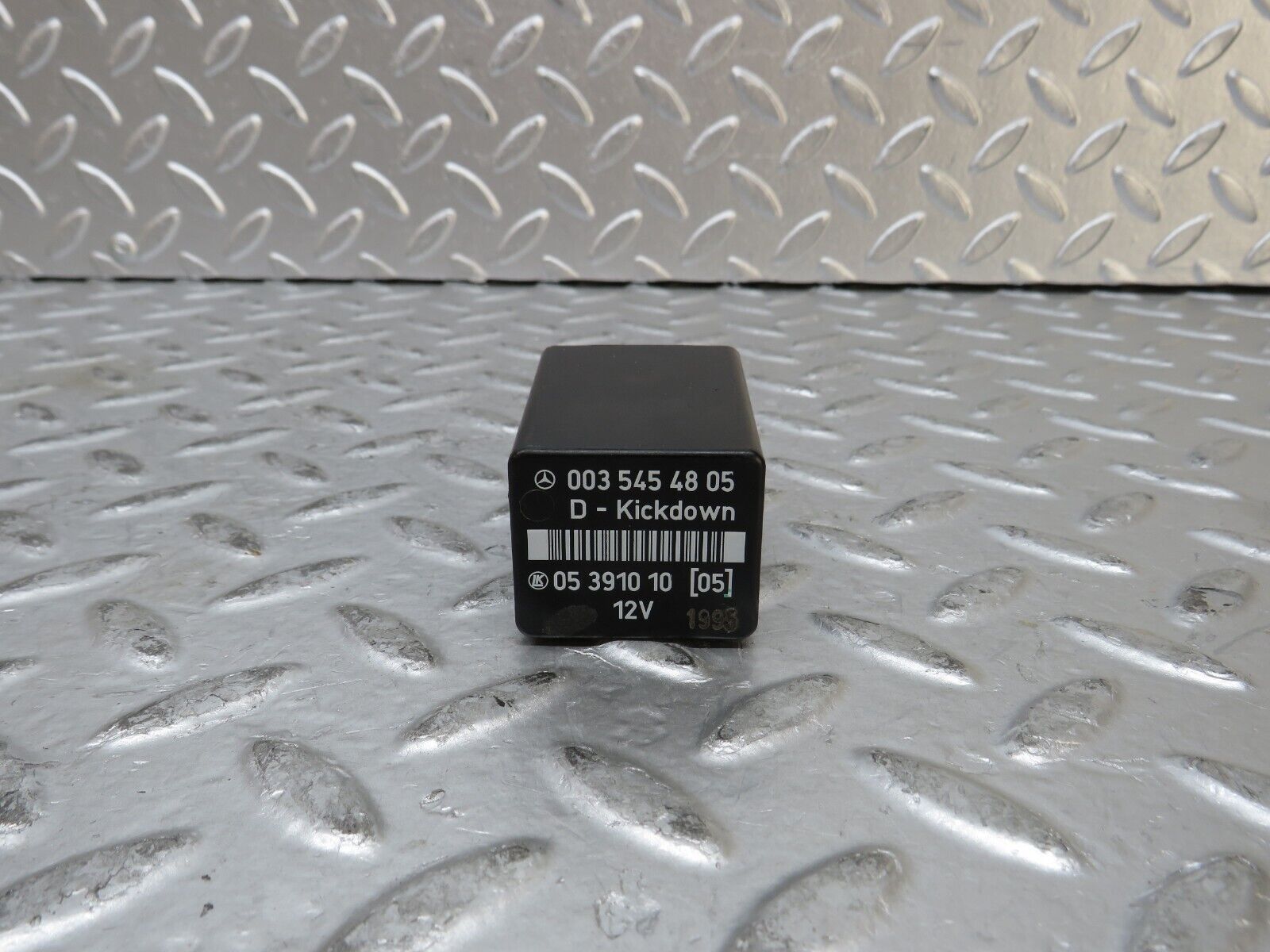 27547 Mercedes-Benz S124 300TE Wagon Kickdown Control Unit Relay 0035454805