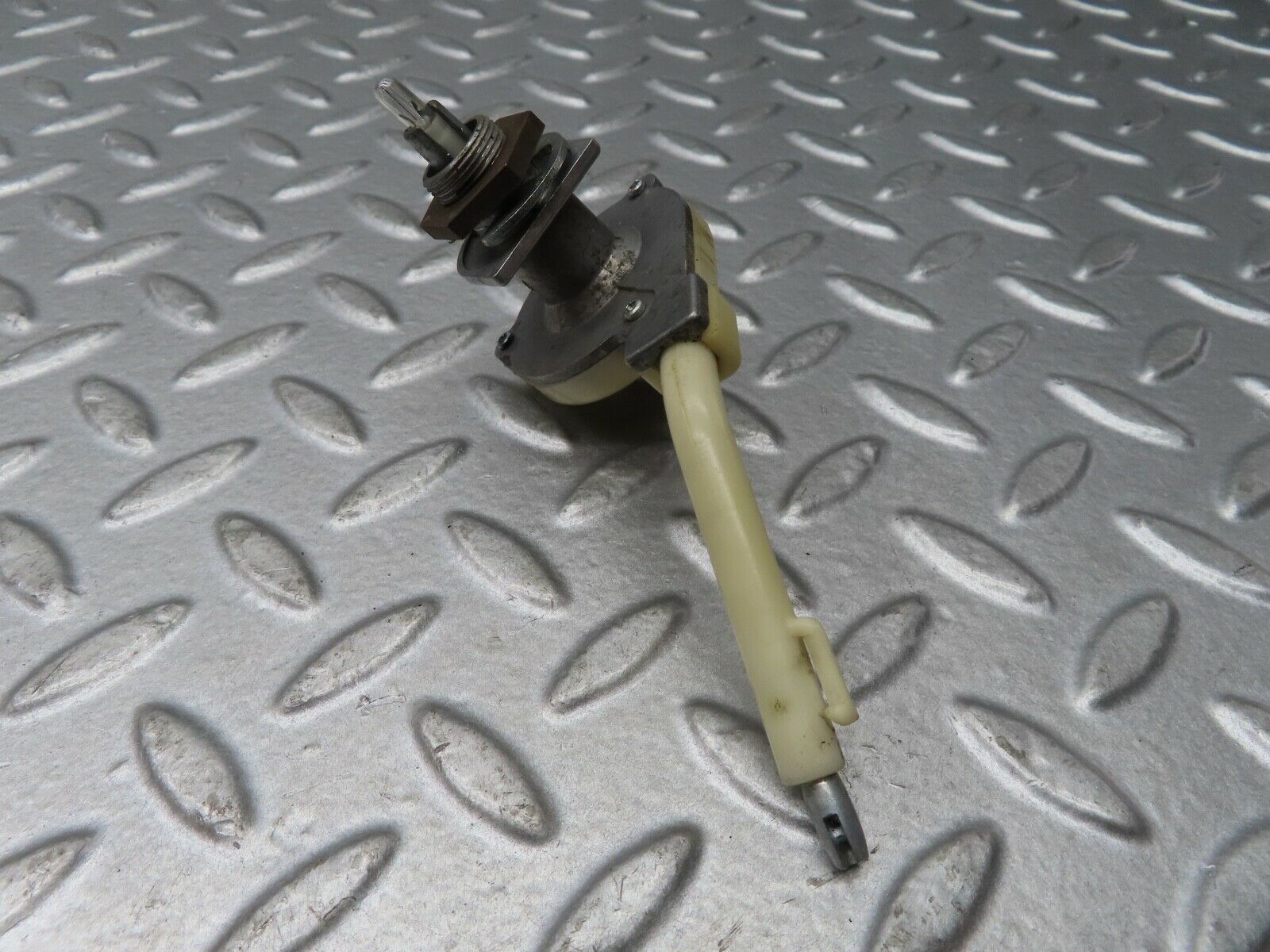 19209 Mercedes-Benz W123 300D Heater Regulator 1238300485