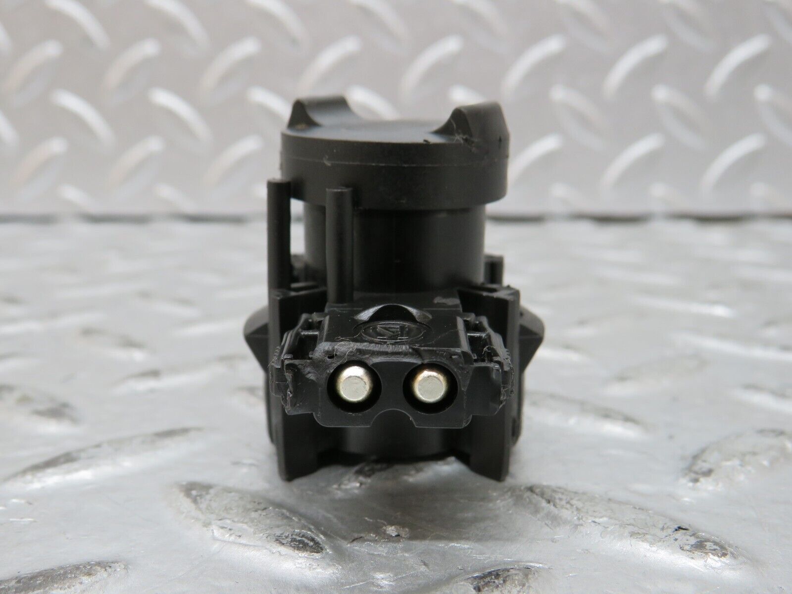 27859 Mercedes-Benz W123 280E Kick Down Switch 0015456314