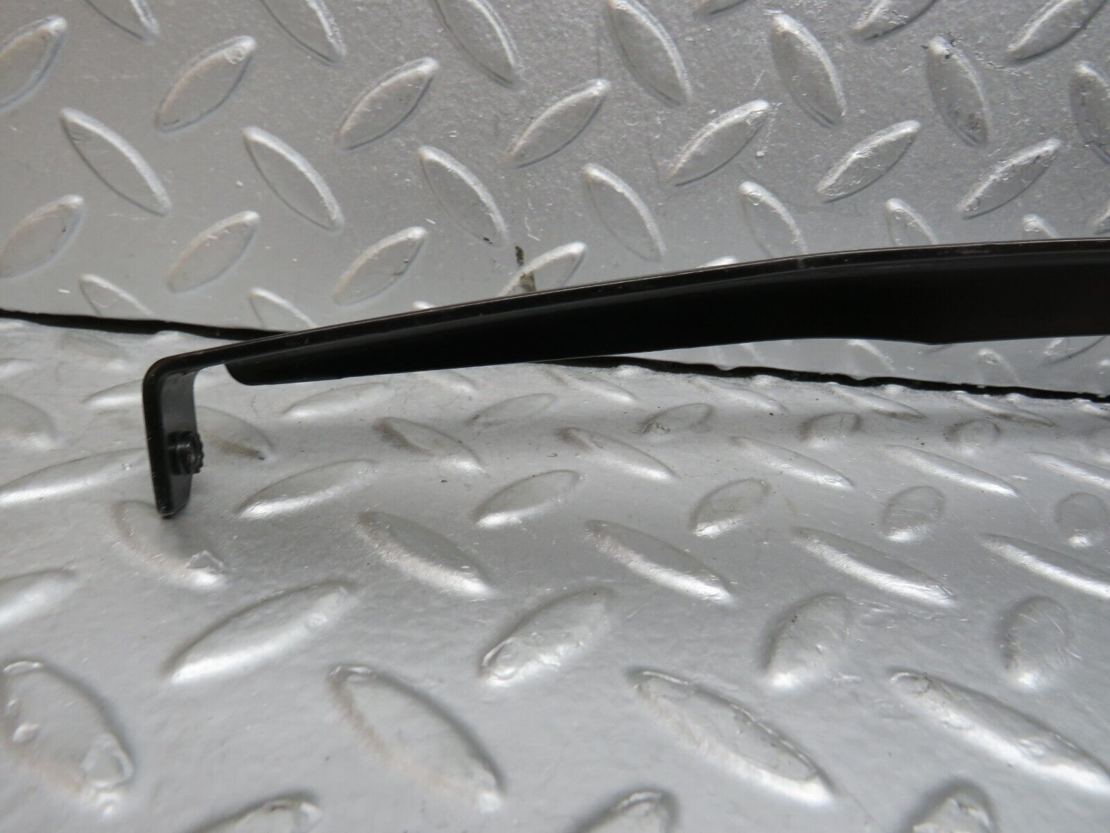 39662 Mercedes-Benz R129 320SL Coupe Left Door Rear Window Channel