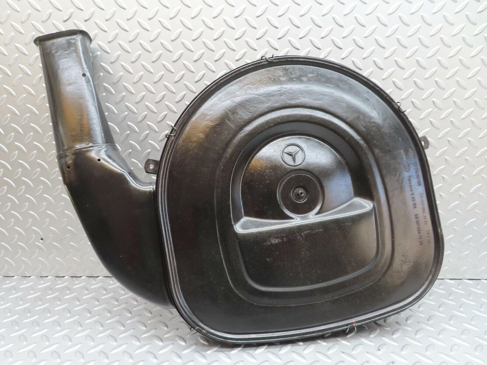 14190 Mercedes-Benz W116 350SE Air Filter Box Housing 0080948902