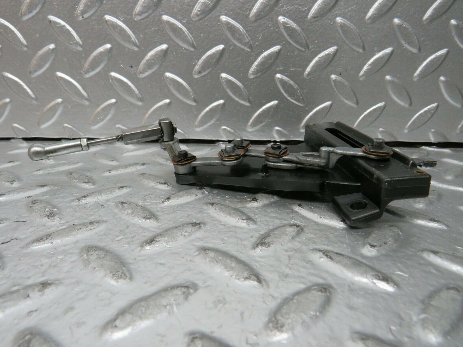 23796 Mercedes-Benz C107 450SLC Coupe Air Vent Control Lever Centre