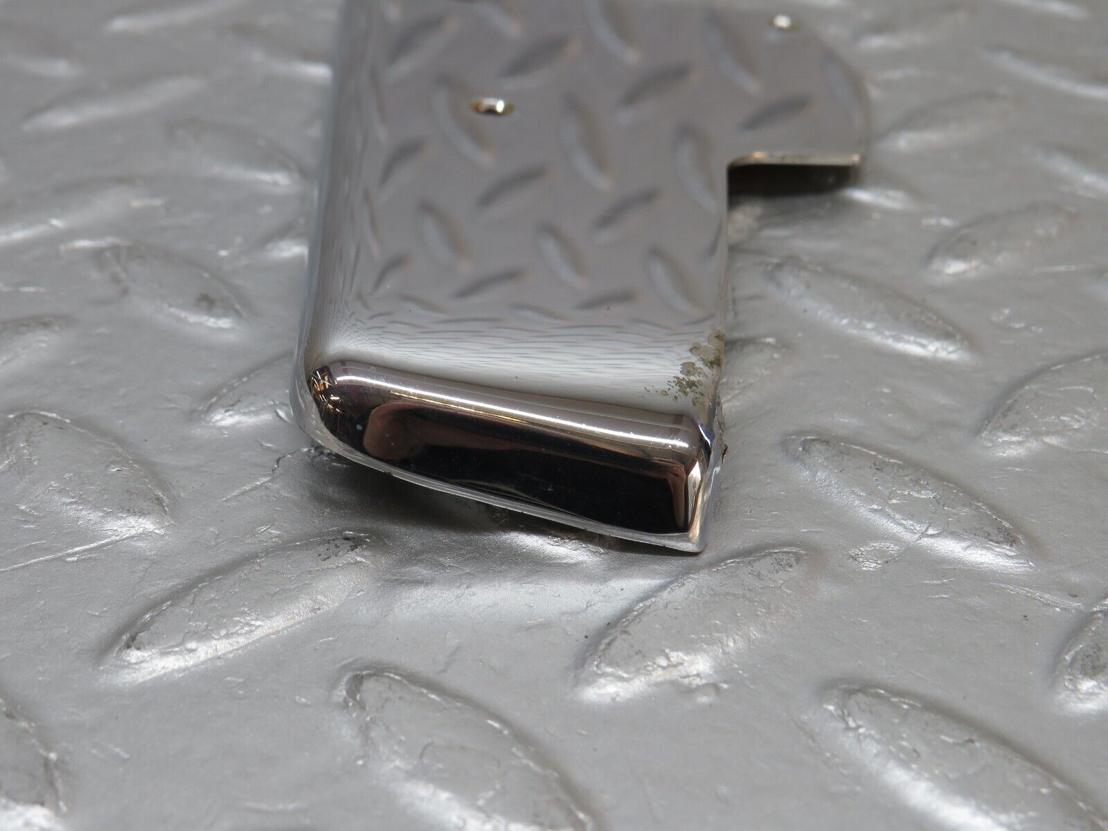 38263 Mercedes-Benz R129 280SL Coupe Left Door Chrome Cover